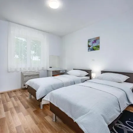 Hébergement de vacances Med - Beautiful With Private Pool Žminj