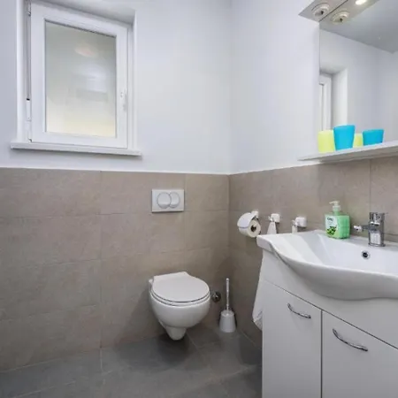 Med - Beautiful With Private Pool *