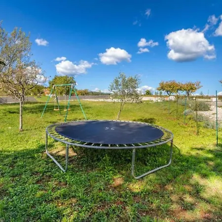Med - Beautiful With Private Pool * Žminj
