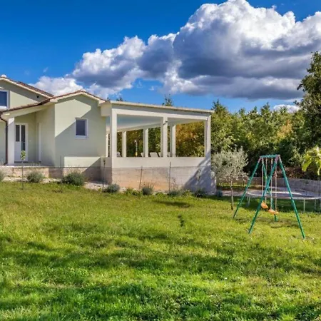 Med - Beautiful With Private Pool * Zminj